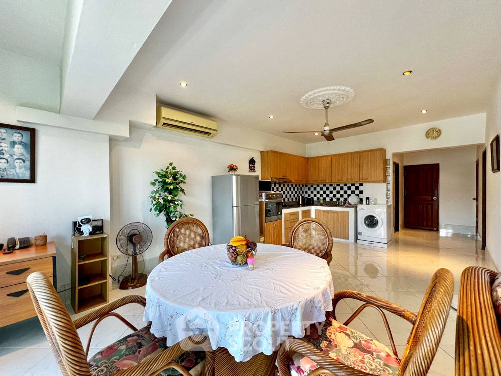 picture 1-BR Condo at Sombat Pattaya Condotel close to Phratamnak (ID 1361000) - 2/14