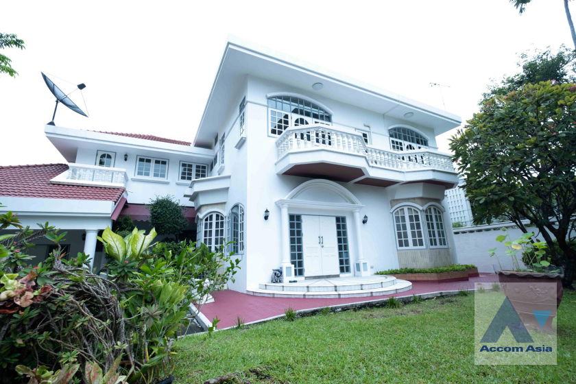 picture 🔼🔽 AccomA 📩 Classic House in Serene Garden with Spacious Layout (AA36987) - 2/20