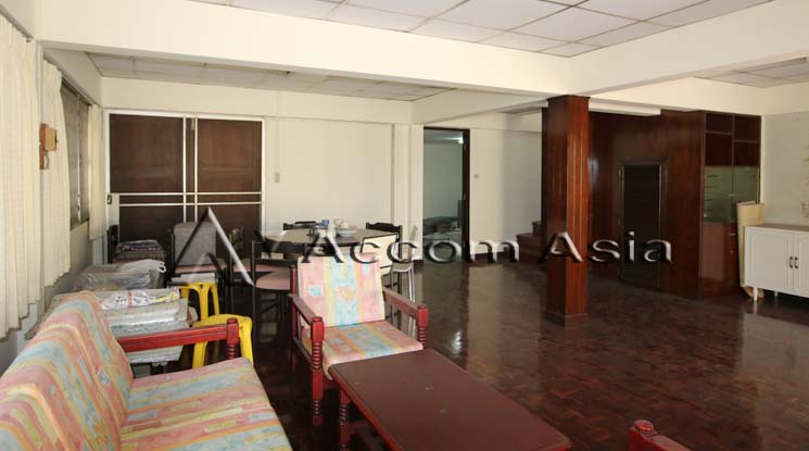 รูป 🔼🔽 AccomA 📩  3 BR Townhouse in Khlong Ton Nuea (2520828) - รูปที่ 3/11