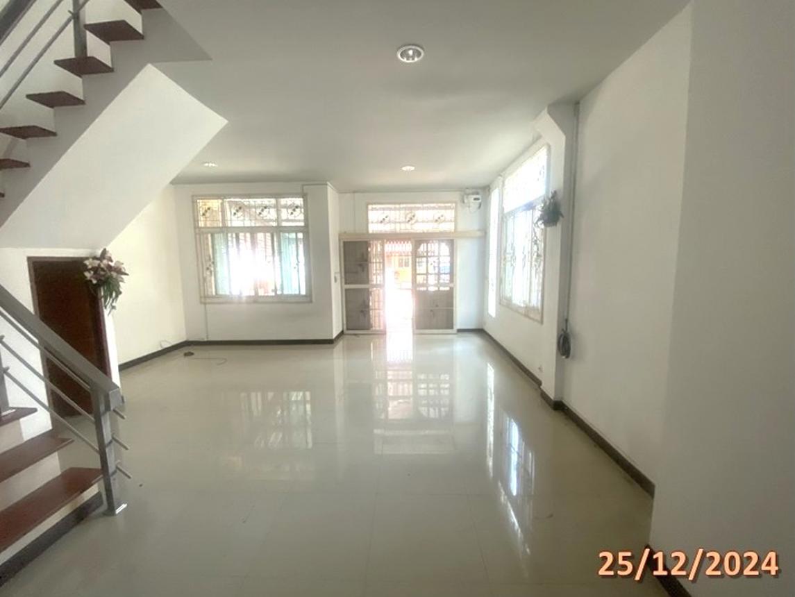 picture TOWN_HOUSE for sale  Rachathewa Bang Plee Samut Prakarn - 28/34