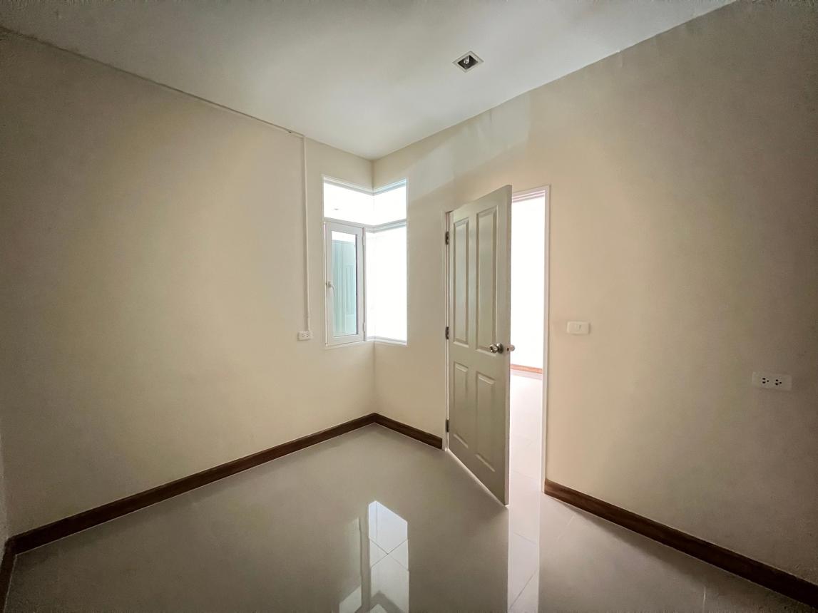 picture TOWN_HOUSE for sale  Bang Nam Chut Muang Samut Sakhon Samut Sakhon - 15/18