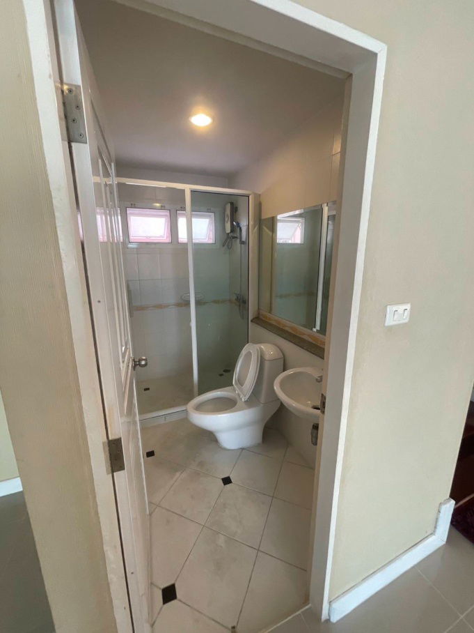 รูป ขายบ้านเดี่ยว 2ชั้น โรยัลปาร์ควิลล์ สุวินทวงศ์ 101ตรม. - รูปที่ 24/26