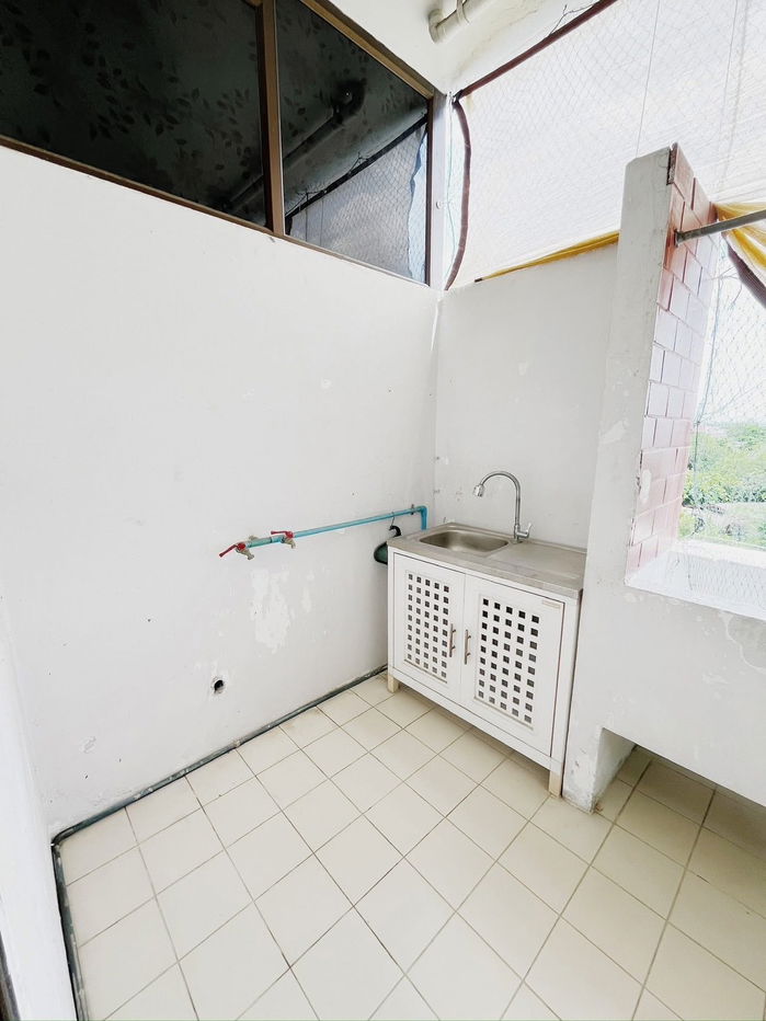 รูป ให้เช่า 𝗖𝗼𝘂𝗻𝘁𝗿𝘆 𝗖𝗼𝗺𝗽𝗹𝗲𝘅 𝗕𝗮𝗻𝗴𝗻𝗮 🏡 𝟲,𝟱𝟬𝟬 ใกล้ 𝗕𝗧𝗦 บางนา พร้อมอยู่‼️#ตอบแชทไว 🔥🔥  รหัส M1263 - รูปที่ 3/4