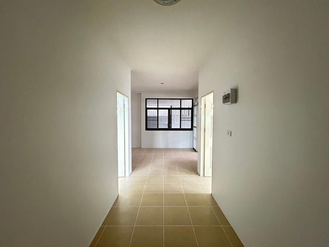 picture HOME for sale  Bung Si Racha Chonburi - 17/20