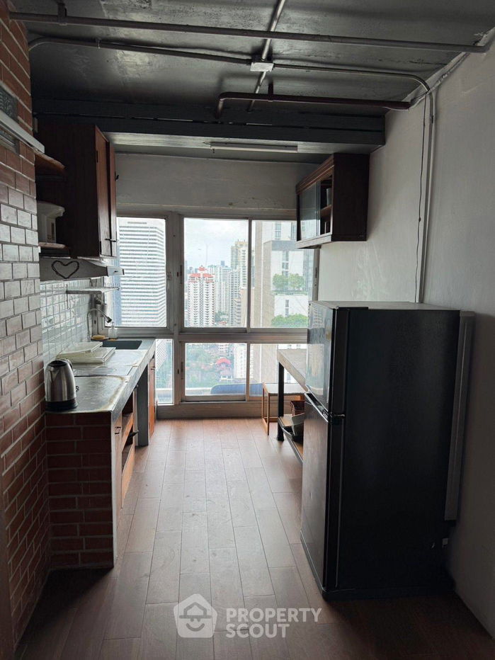 รูป คอนโด 1-ห้องนอน ที่ สุขุมวิท สวีท คอนโดมิเนียม ใกล้ BTS นานา (ID 2260645) - รูปที่ 3/6