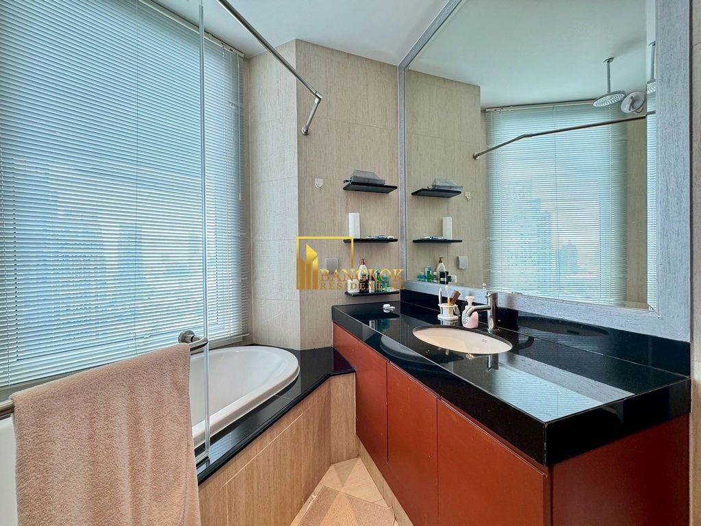 รูป The Infinity | Elegant 3 Bedroom Luxury Condo in Sathorn - BR4355CD - รูปที่ 24/45