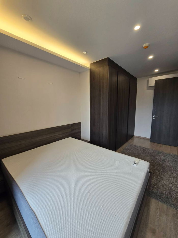 picture 168 Sukhumvit 36 Condo for Rent >> Price : 27,000 baht  - 14/17
