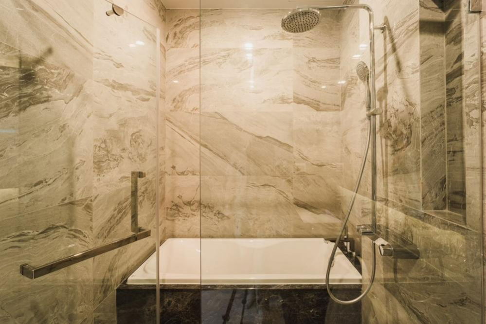 picture 🔥 For Rent !! 🔥 Code C20250800054..........Laviq Sukhumvit 57, 1 bedroom, 1 bathroom, There is a bathtub, furnished, ready to move in 📣📣 - 12/12