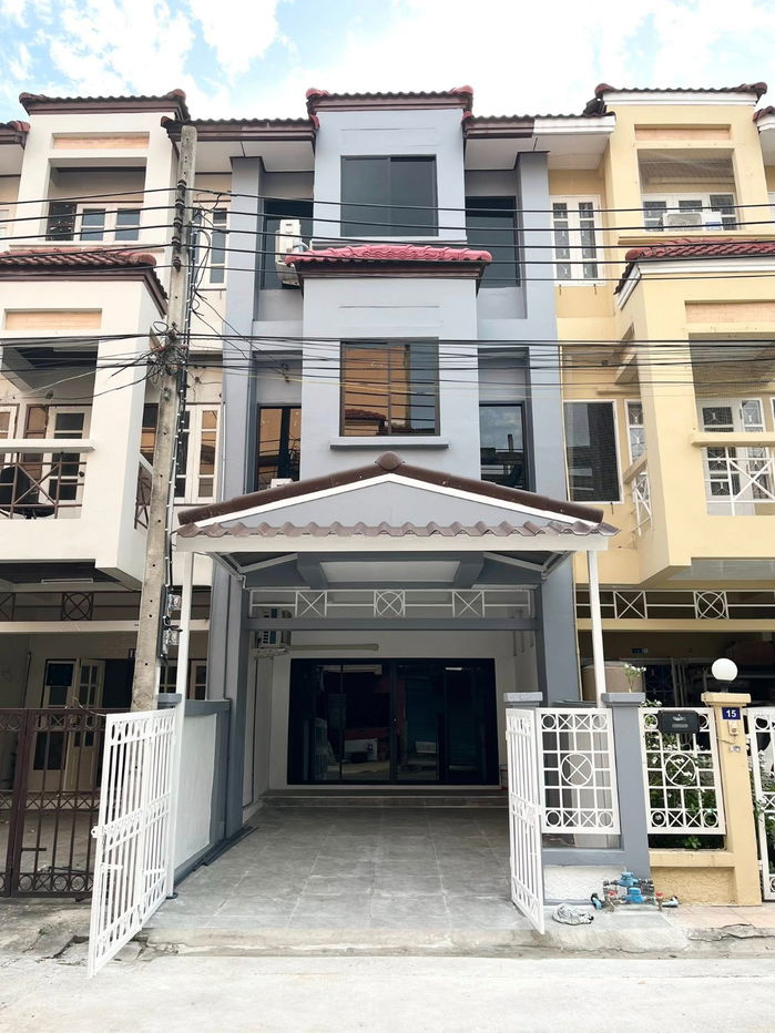 รูป ⚡ ให้เช่า ทาวน์โฮม 3 ชั้น ซอย รามอินทรา 34 แยก 10 ใกล้ BTS ขนาด 22 ตร.ว. ⚡ - รูปที่ 2/21
