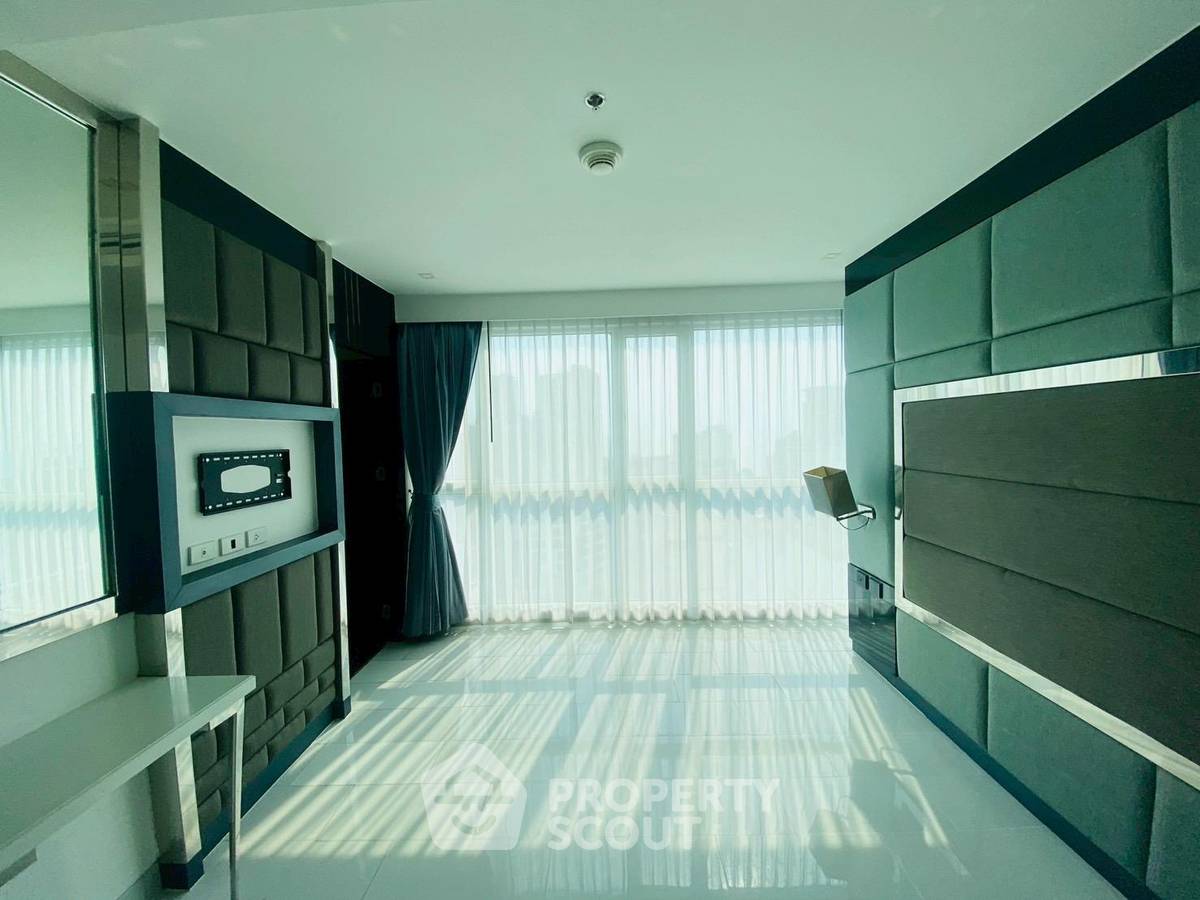 picture 2-BR Condo at Sky Residences Pattaya close to Pattaya (ID 2259951) - 6/13