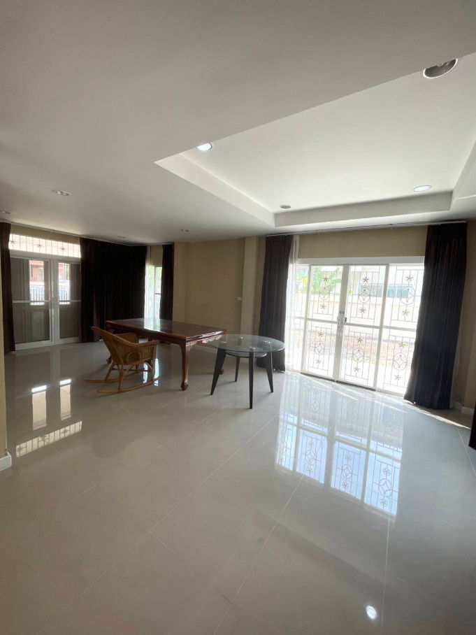 รูป ขายบ้านเดี่ยว 2ชั้น โรยัลปาร์ควิลล์ สุวินทวงศ์ 101ตรม. - รูปที่ 3/26