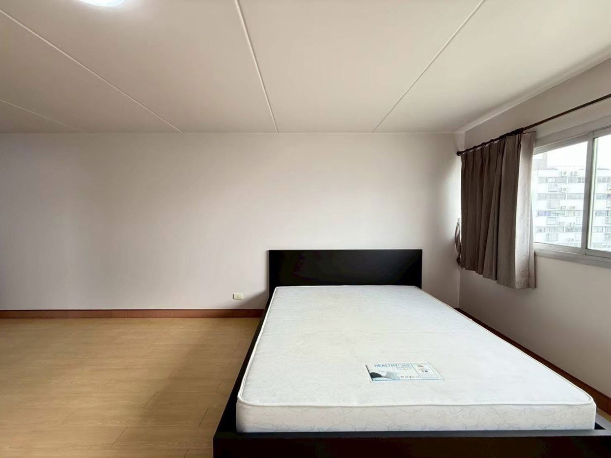 picture For rent!! Popular condo newly renovated - 2/8