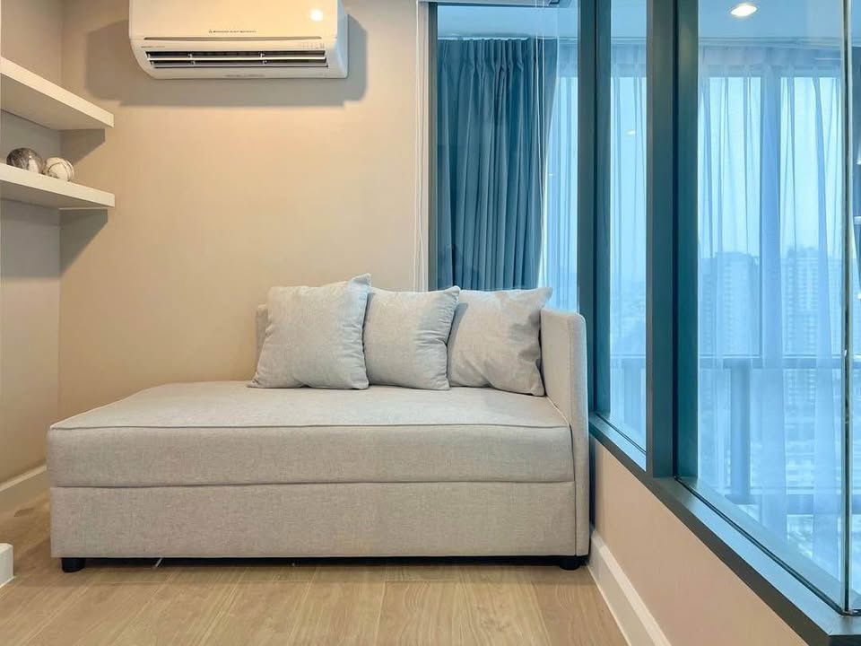 picture Beautiful room, as advertised, with stunning city views, 20th floor, Building A, ready to move in. Metro Sky Prachachuen - 8/10