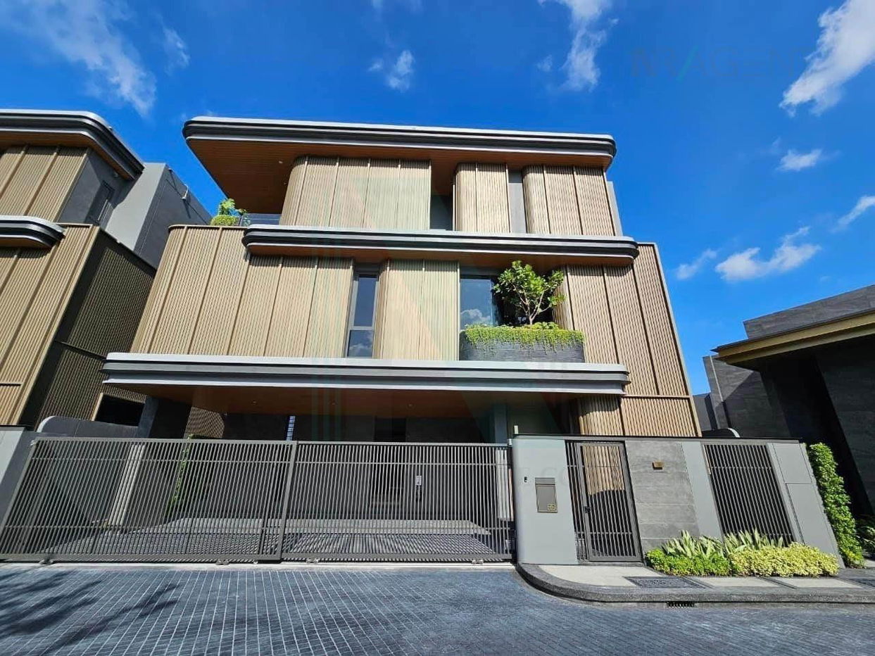 picture 🔺 For Sell 3-story House BUGAAN RAMA 9-MENG JAI 5 bedroom 6 bathroom - 1/8
