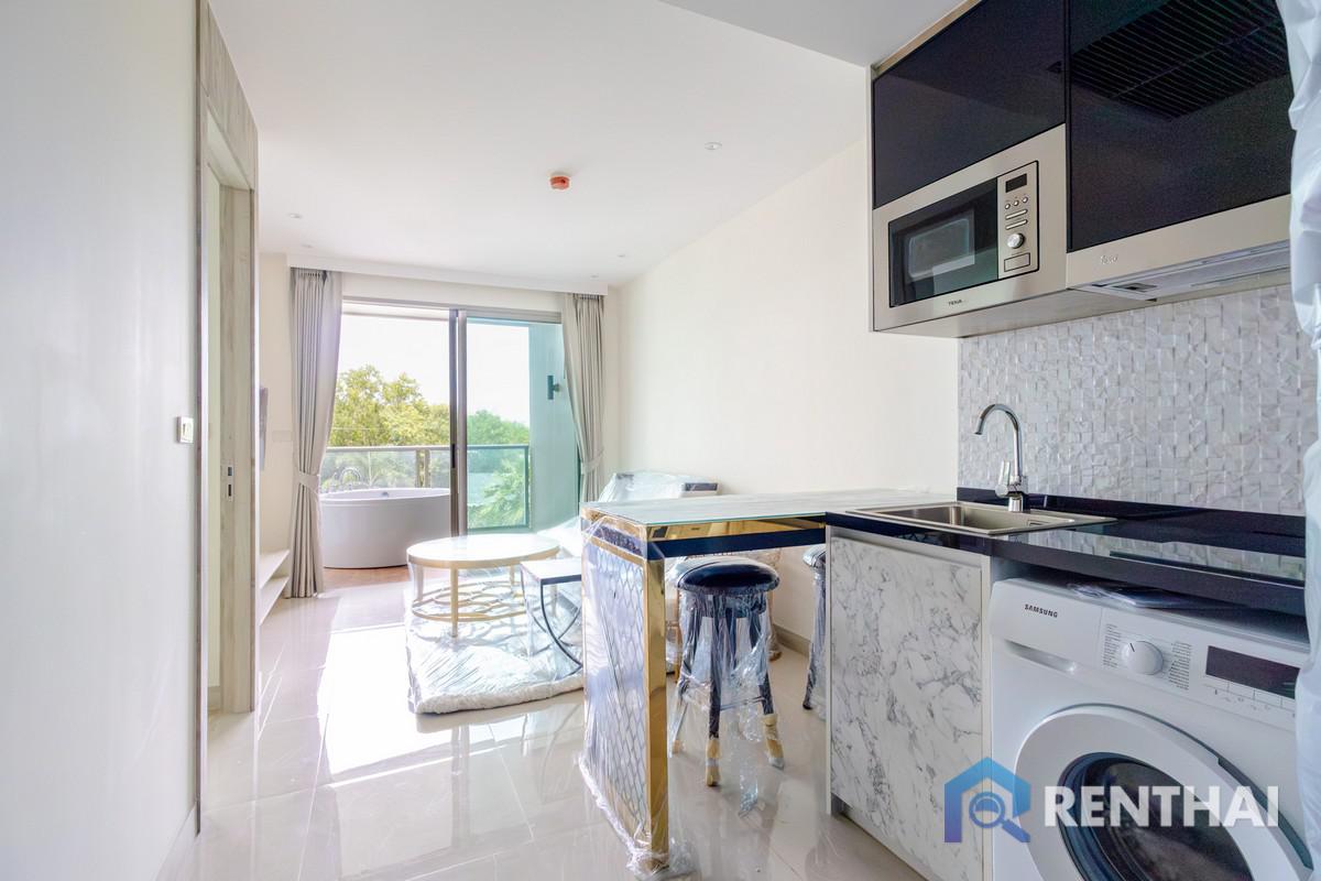 picture Hot Deal  Only 1 Unit Available  The Riviera Monaco 1 Bedroom with Jacuzzi - 3/25