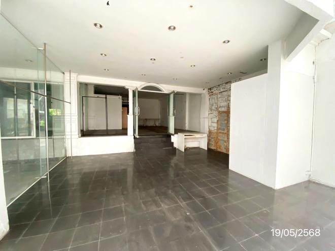 picture SHOP_HOUSE for sale  Jom Phon Chatuchak Bangkok - 18/58
