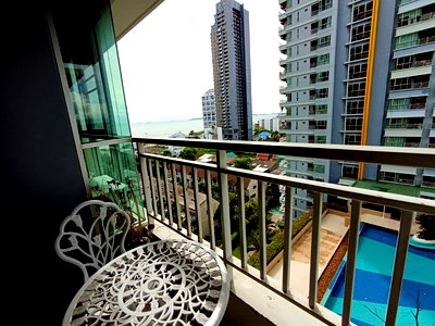 Condos for sale Pattaya : Lumpini Park Beach Condo with Sea View and Pool View 