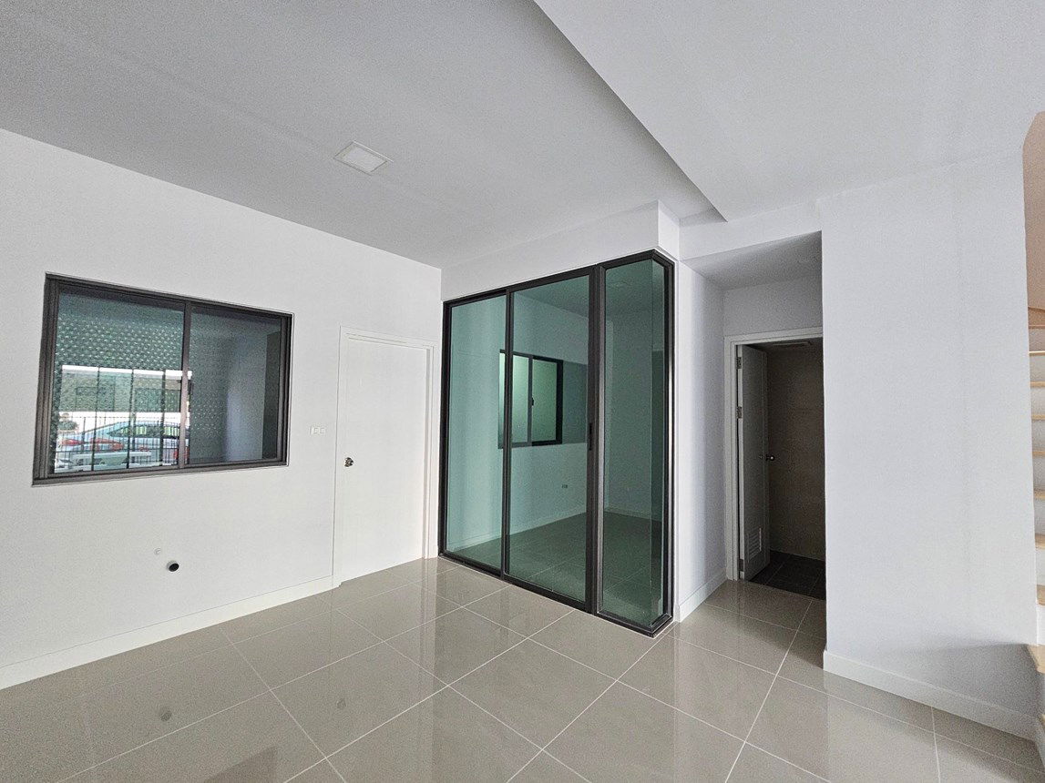 picture TOWN_HOUSE for sale  Rachathewa Bang Plee Samut Prakarn - 13/20