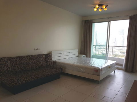 P-40119 🏢Condo for sell Supalai River Place fully furnished. Line Id @easythaihome 085-592-2897