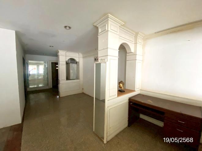 picture SHOP_HOUSE for sale  Jom Phon Chatuchak Bangkok - 23/58
