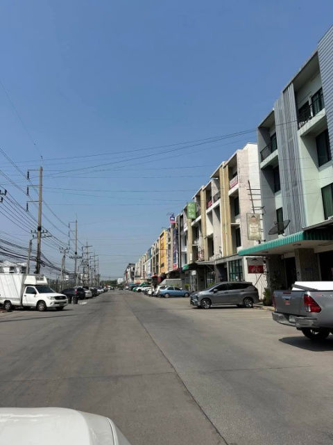 picture Chao Khun Thahan Ladkrabang University 3.8 km. 4 bath 4 bed In front of the industry Chalongkrung Ma - 5/8