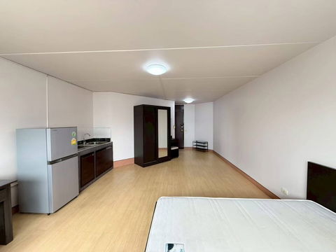 For rent!! Popular condo newly renovated