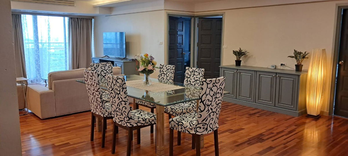 picture Newly renovated! Flora Ville. 3beds 148sq.m.  Line id: @pfagent - 2/19