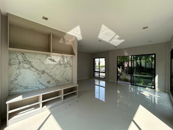 picture TOWN_HOUSE for sale  Bang Phlap Pak Kret Nonthaburi - 5/28