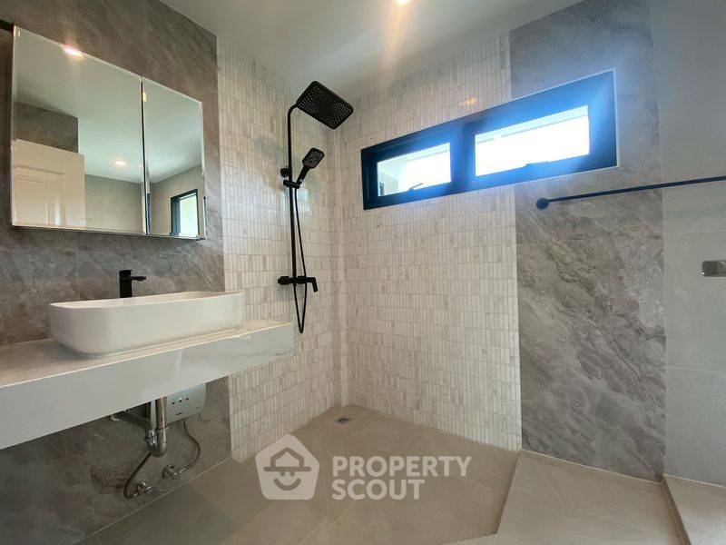 picture 3-BR House at Pakamas Village in Suan Luang (ID 2259441) - 19/25
