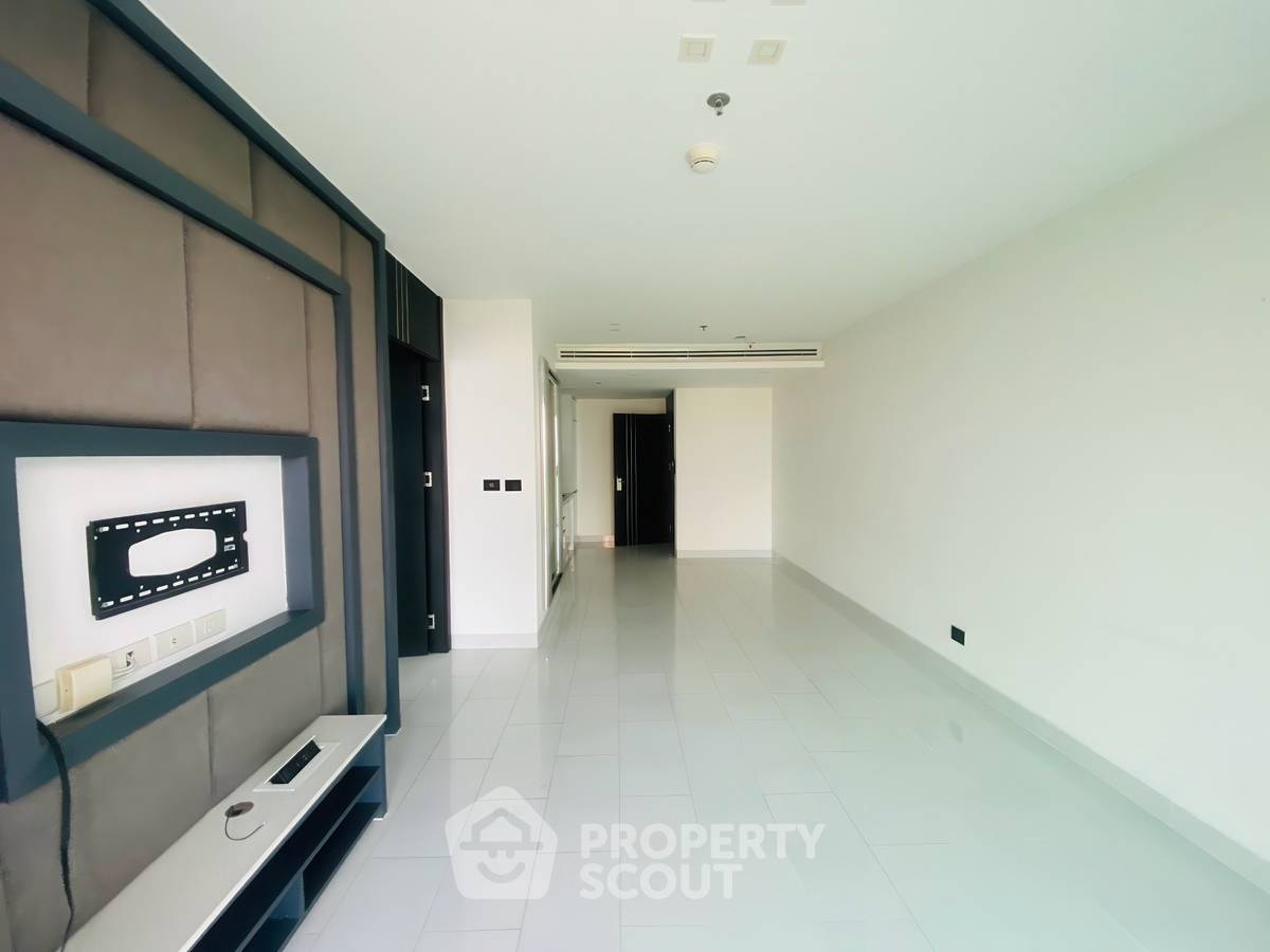 picture 2-BR Condo at Sky Residences Pattaya close to Pattaya (ID 2137186) - 4/7
