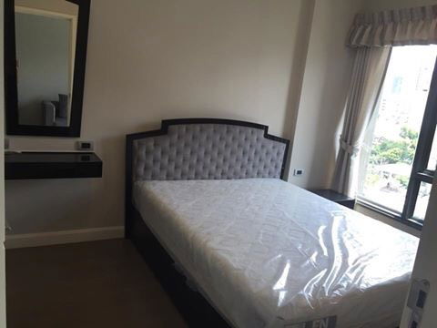 picture the crest sukhumvit 34 35 sq,m 1 bed , 1 bath on 8 floor rent 20000 - 5/7