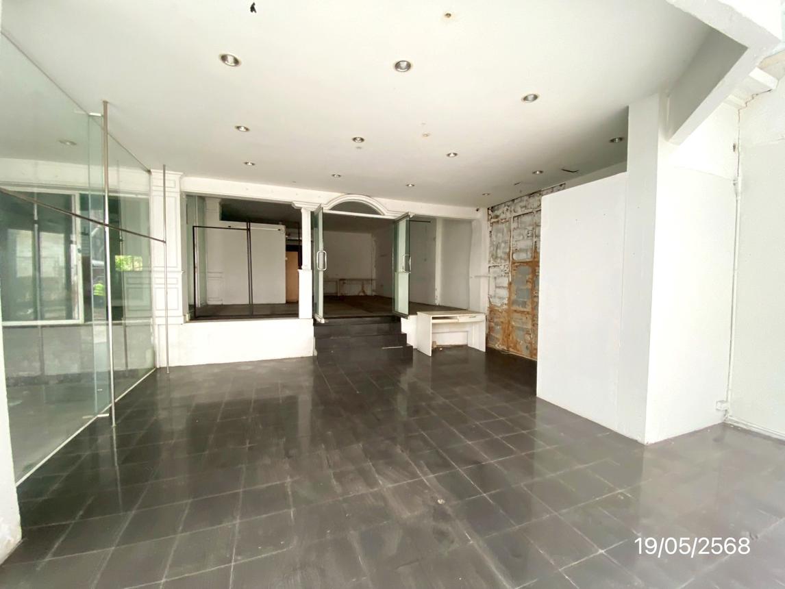 picture SHOP_HOUSE for sale  Jom Phon Chatuchak Bangkok - 45/58