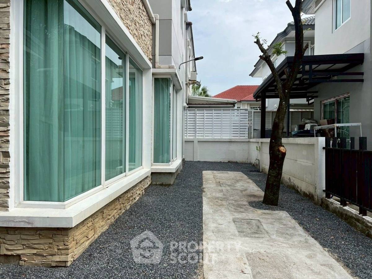 รูป บ้าน 4-ห้องนอน ที่ บางกอก บูเลอวาร์ด พระราม 9 ศรีนครินทร์ ใกล้ กรุงเทพกรีฑา (ID 2260657) - รูปที่ 37/38