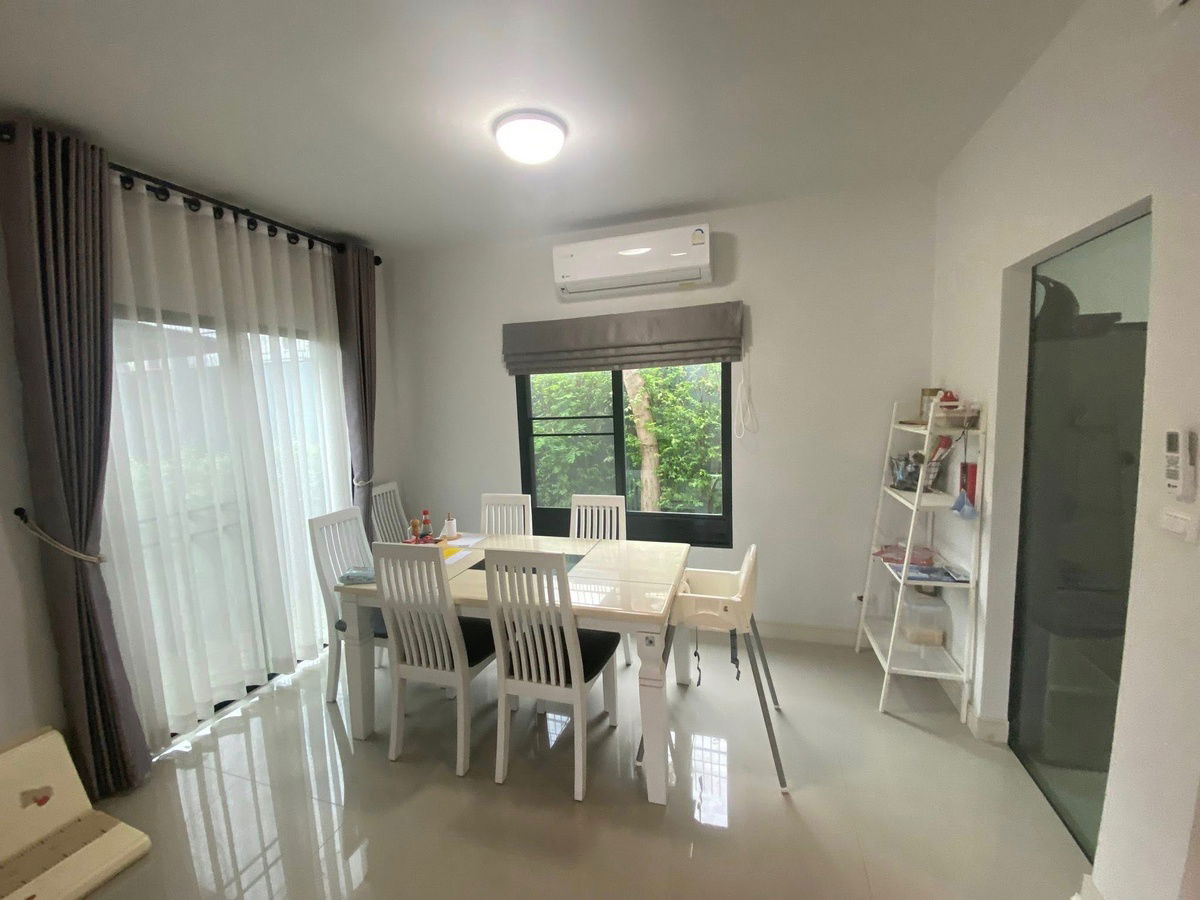 picture 📣💥 House for rent in Burasiri Bangna, beautiful house, spacious living space, near Abac University. ❌No pets allowed. - 6/16
