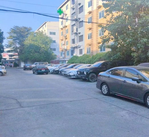 picture LamLukKa Khlong2 BTS KhuKhot 2.1km. 3.5 km. from Zeer Rangsit Commercial building for rent ground fl - 6/8