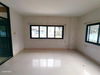 listing thumbnail image 32
