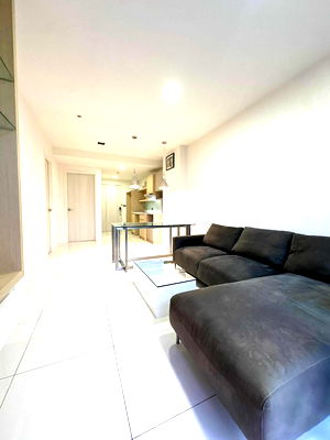 Condos for sale Maya Chiang Mai : Play condo for sale : 2bedrooms near Maya mall and Nimman  : Tel. 082-3899314 (Boo)
