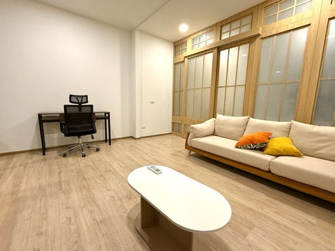 Urgent Rent! Beautiful Room Special Price! XT Phayathai - 1 Bed, 1 Bath - 42 Sq.M.