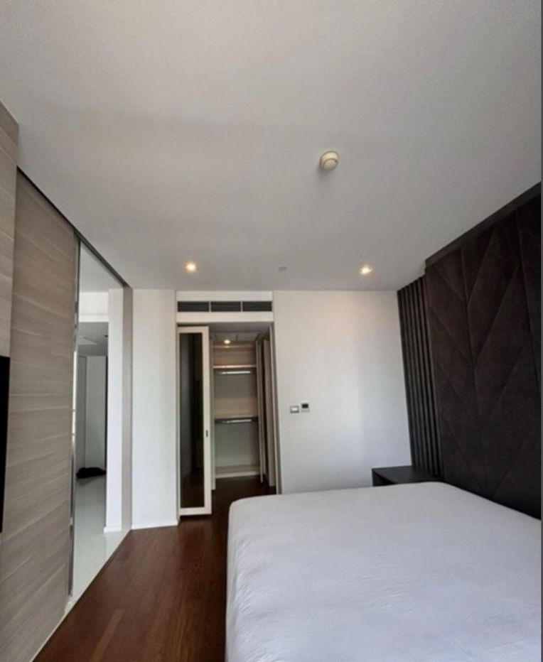 picture For rent: The Bangkok Sathorn, beautiful, luxurious, ready to move in, has a private elevator, near BTS Surasak. Interested, add Line @841qqlnr - 8/10
