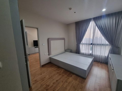 Code: KJ8266 for rent The Editor Saphan Khwai // Line ID: @kjcondo (with @) //