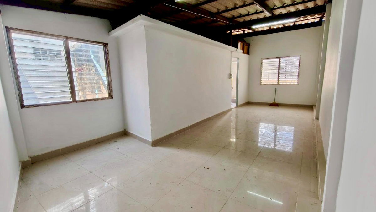 picture 3-Storey Commercial Building for Sale – Prime Location on Charoen Rat 5, near Sathorn, Silom, and Rama 3 - 5/11