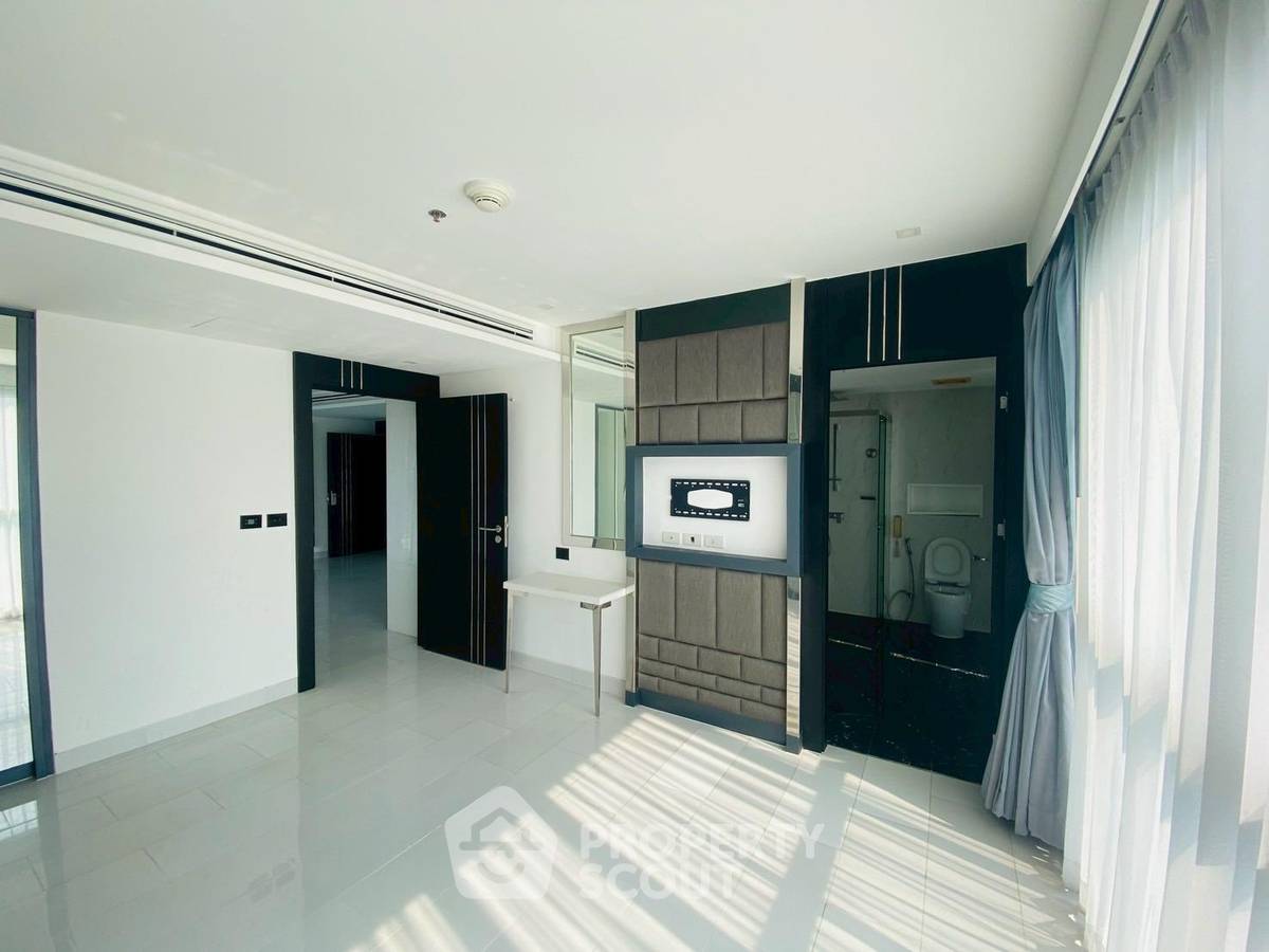 picture 2-BR Condo at Sky Residences Pattaya close to Pattaya (ID 2259951) - 5/13