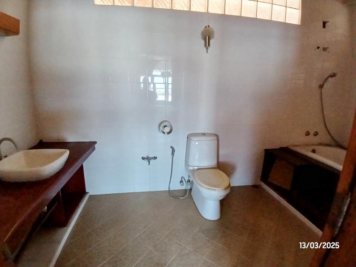 picture HOME for sale  Thung Ngam Soem Ngam Lamphang - 33/46