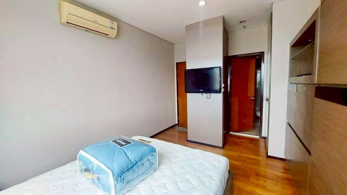 picture code : B19 Villa Sathorn Bedroom : 2  Bathroom : 2  - 13/18