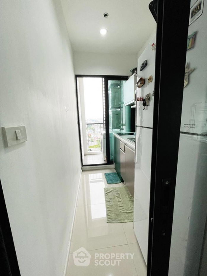 picture 2-BR Condo at Knightsbridge Sky River Ocean near BTS Pak Nam (ID 731207) - 11/15