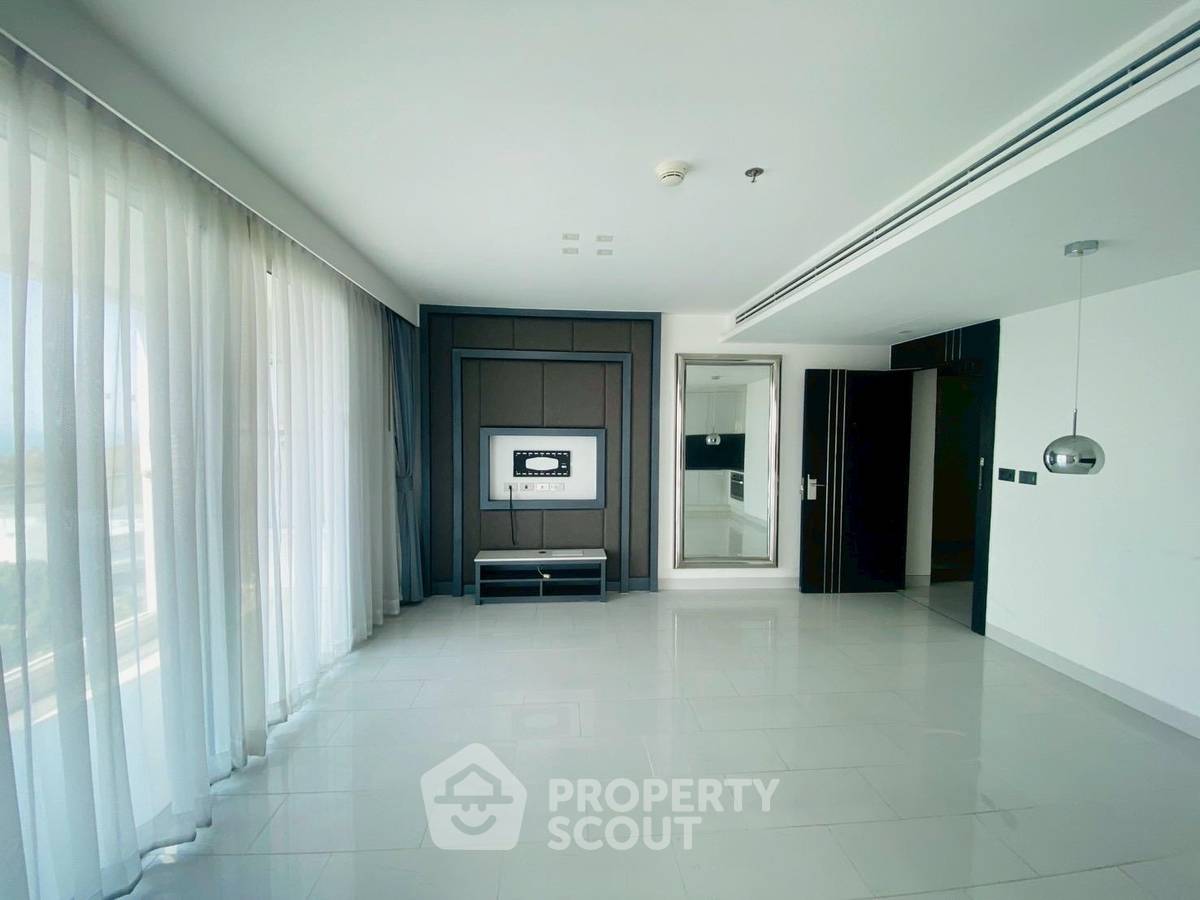 picture 2-BR Condo at Sky Residences Pattaya close to Pattaya (ID 2259951) - 7/13