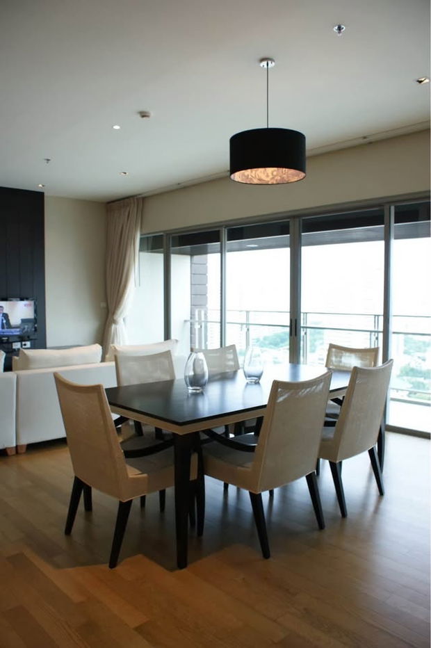 รูป The Madison ห้องสวย ราคาดี สอบถามเพิ่มเติมได้ที่ Line @condorental - รูปที่ 8/16