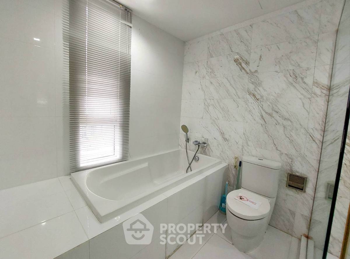 picture 2-BR Condo at HQ Thonglor near BTS Thong Lor (ID 2260878) - 7/18