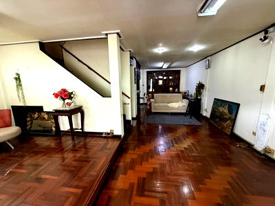 Townhouses for rent : Townhouse Soi Pracharat Bamphen 26
