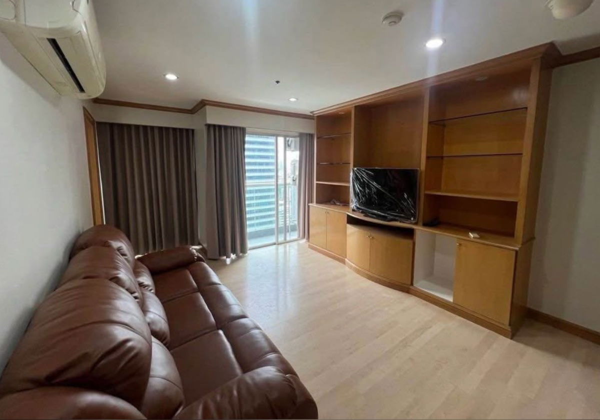 picture Silom Suites. 3bed 110sqm. Line id: @pfagent - 1/12